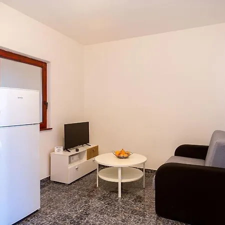 아파트 Ferienwohnung Fur 5 Personen Ca 55 Qm In Medulin, Istrien Sudkuste Von Istrien - B59392 *